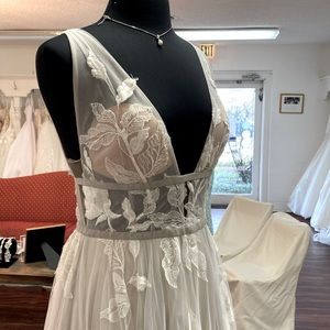 Wedding dress